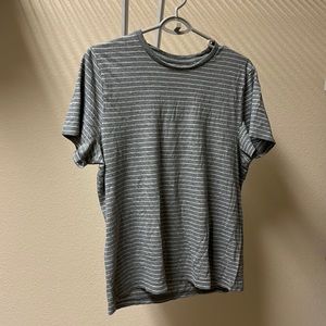 Old Navy grey striped t-shirt (S/P)